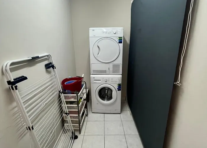 Modern Penthouse With Unique Terraces! Appartement