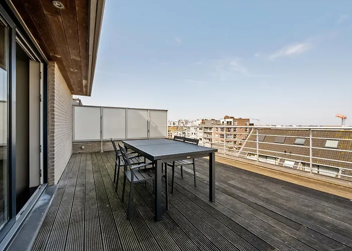 Modern Penthouse With Unique Terraces!